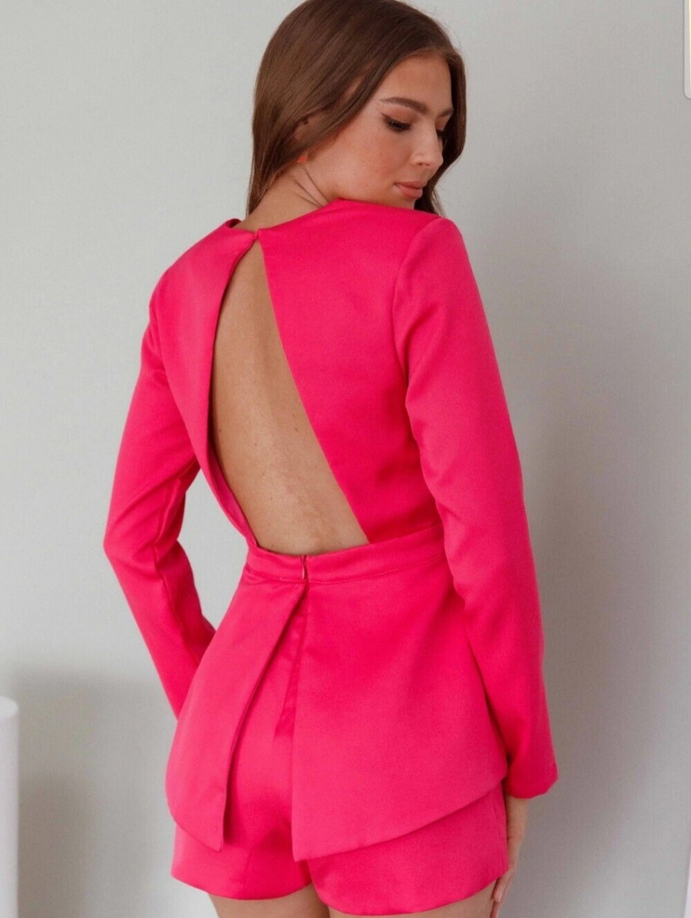 Selfie Leslie Ennis Long Sleeve Structured Pink Romper Small NWT - Picture 6 of 9